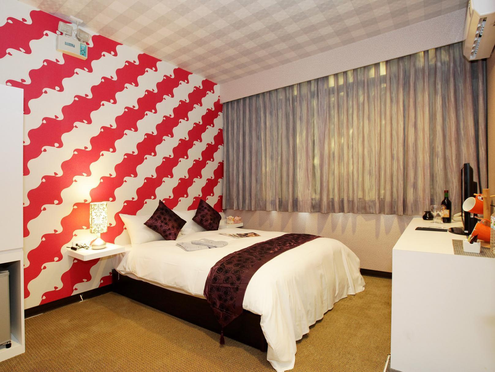 Courier Station Hotel Wulai Bagian luar foto