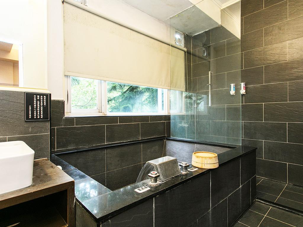 Courier Station Hotel Wulai Bagian luar foto