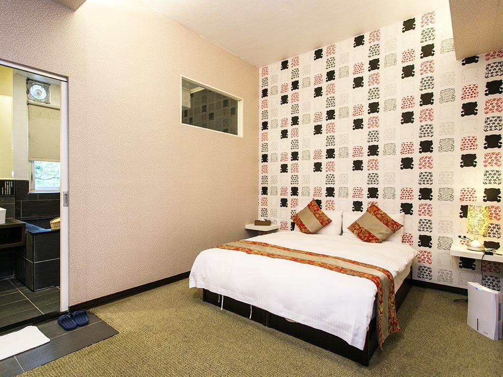 Courier Station Hotel Wulai Bagian luar foto